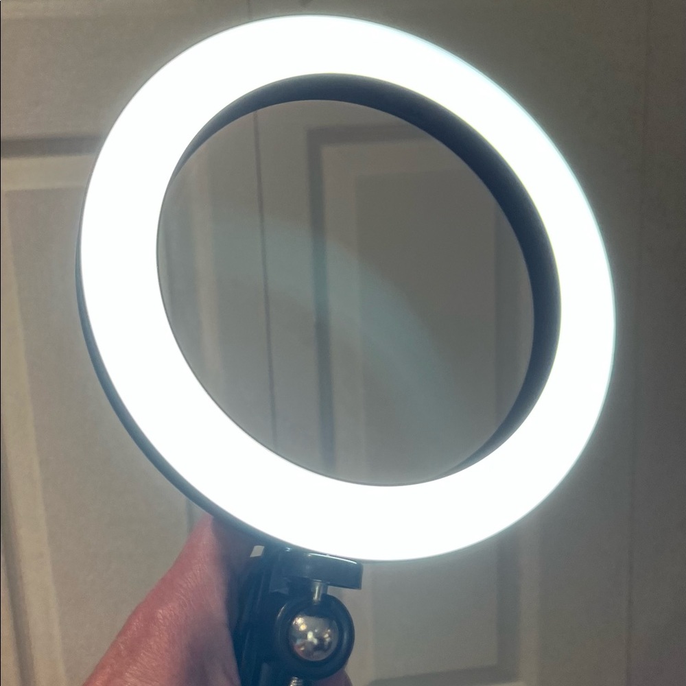Selfie Light. New without box.